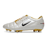 Botas de fútbol Nike Total 90 III FG blancas y doradas